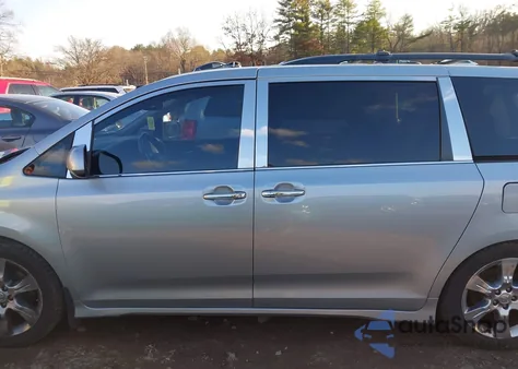 2015 Toyota Sienna Se Premium 8 Passenger from USA, damaged, VIN 5TDXK3DC7FS534441